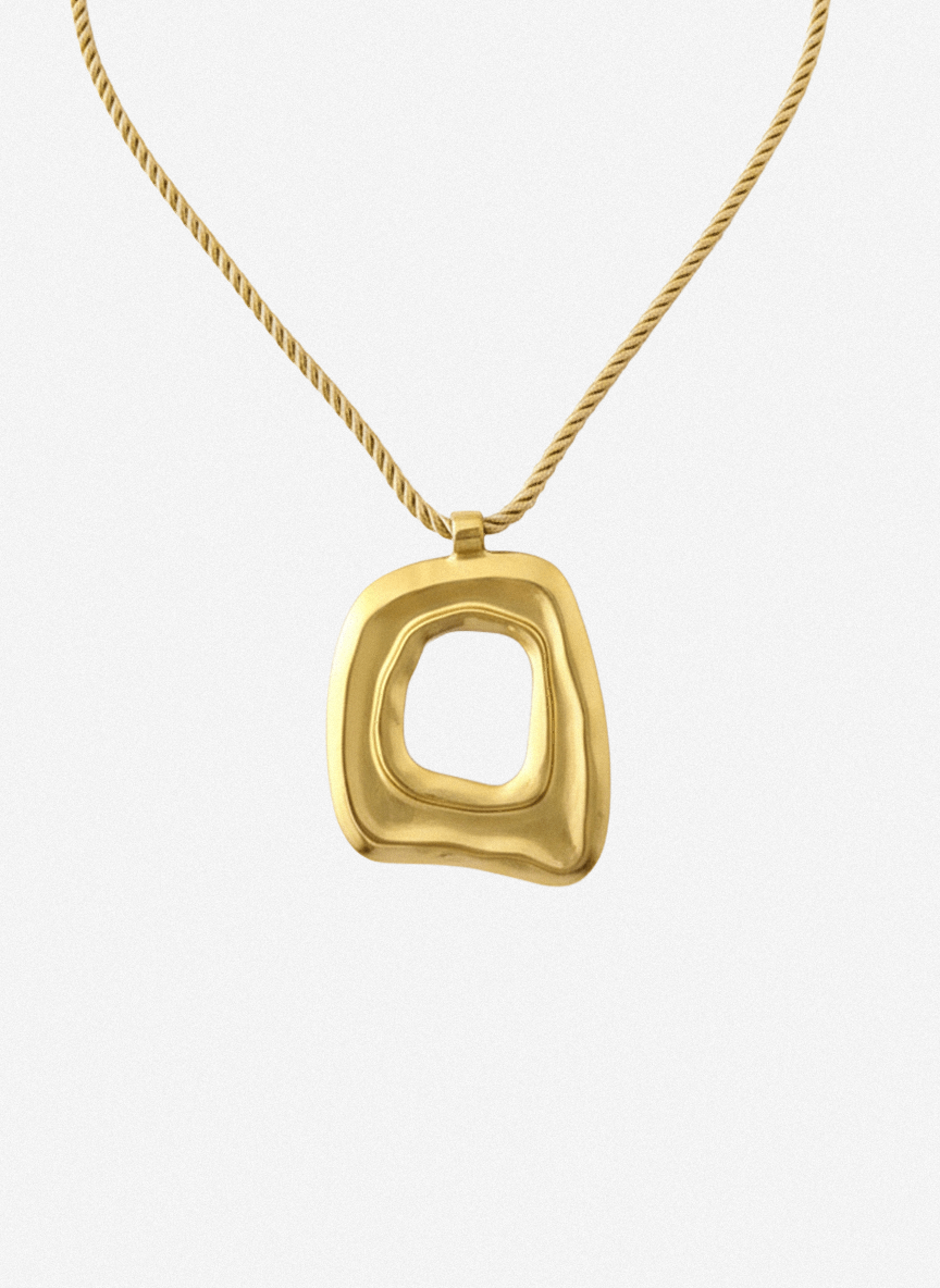 Collar Evora